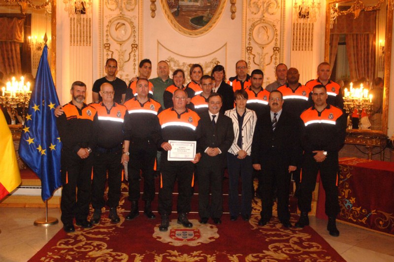 Entrega_de_diplomas_del_primer_curso_de_voluntarios_de_Proteccin_Civil_Copy