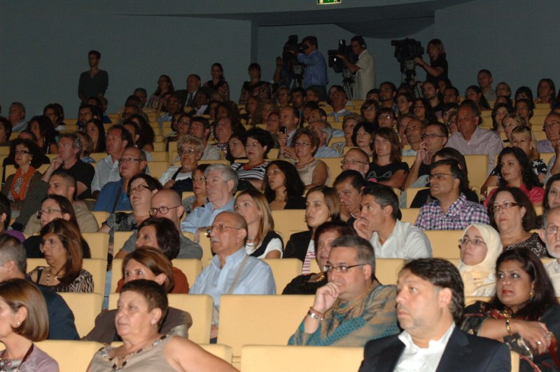 Muchas_personas_asistieron_al_acto_de_entrega_del_Premio_Convivencia_en_el_Teatro_Auditorio_del_Revelln._Copy