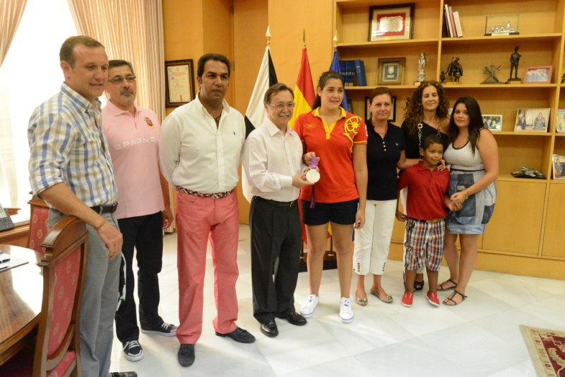 Deporte_Lorena_Miranada_waterpolo_Olimpiadas_Londres_2012_medalla_plata_foto_familia._Copy