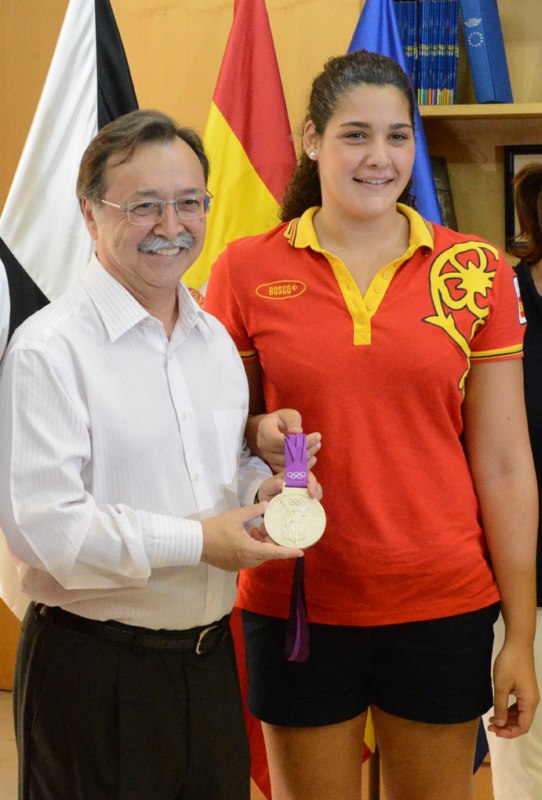 Juan_Vivas_Lorena_Miranda_waterpolo_Olimpiadas_Londres_2012_medalla_plata._Copy