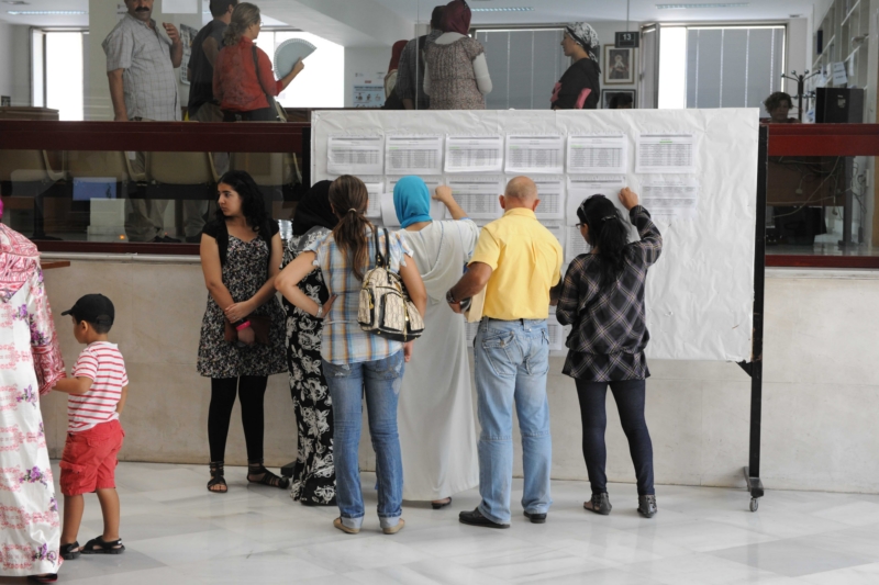 Listado de becas en el Palacio Autonómico