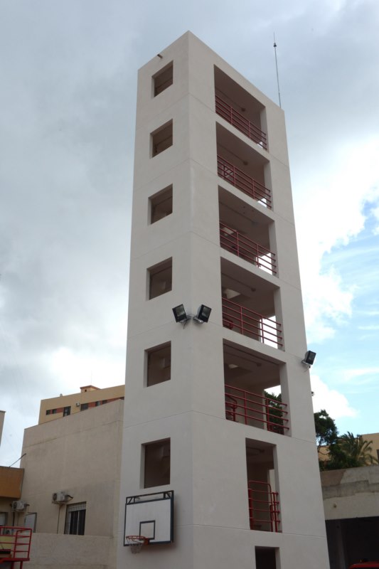 Torre de maniobras del Parque de Bomberos SEIS Servicio Extinción Incendios Salvamentoweb