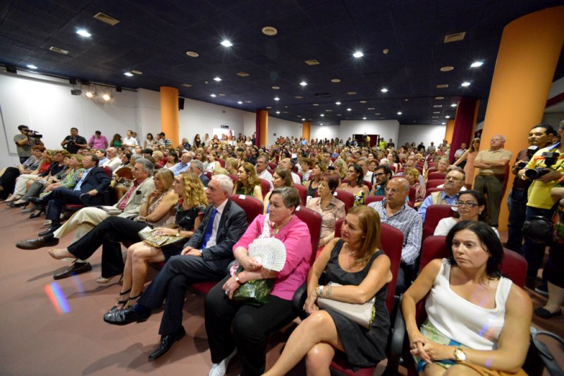 charla coloquio Vargas Llosa premio convivencia Nobelweb