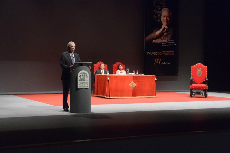 Vargas Llosa Juan Vivas Mabel Deu Teatro Premio Convivenciaweb