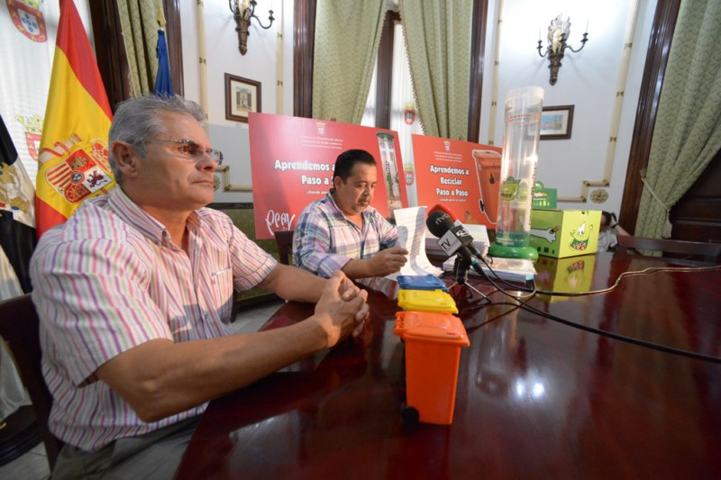 Medio Ambiente contenedores reciclaje Gregorio García Castañeda Barriadas FPAV Servicios Comunitarios José Ramos Sala Rotondaweb