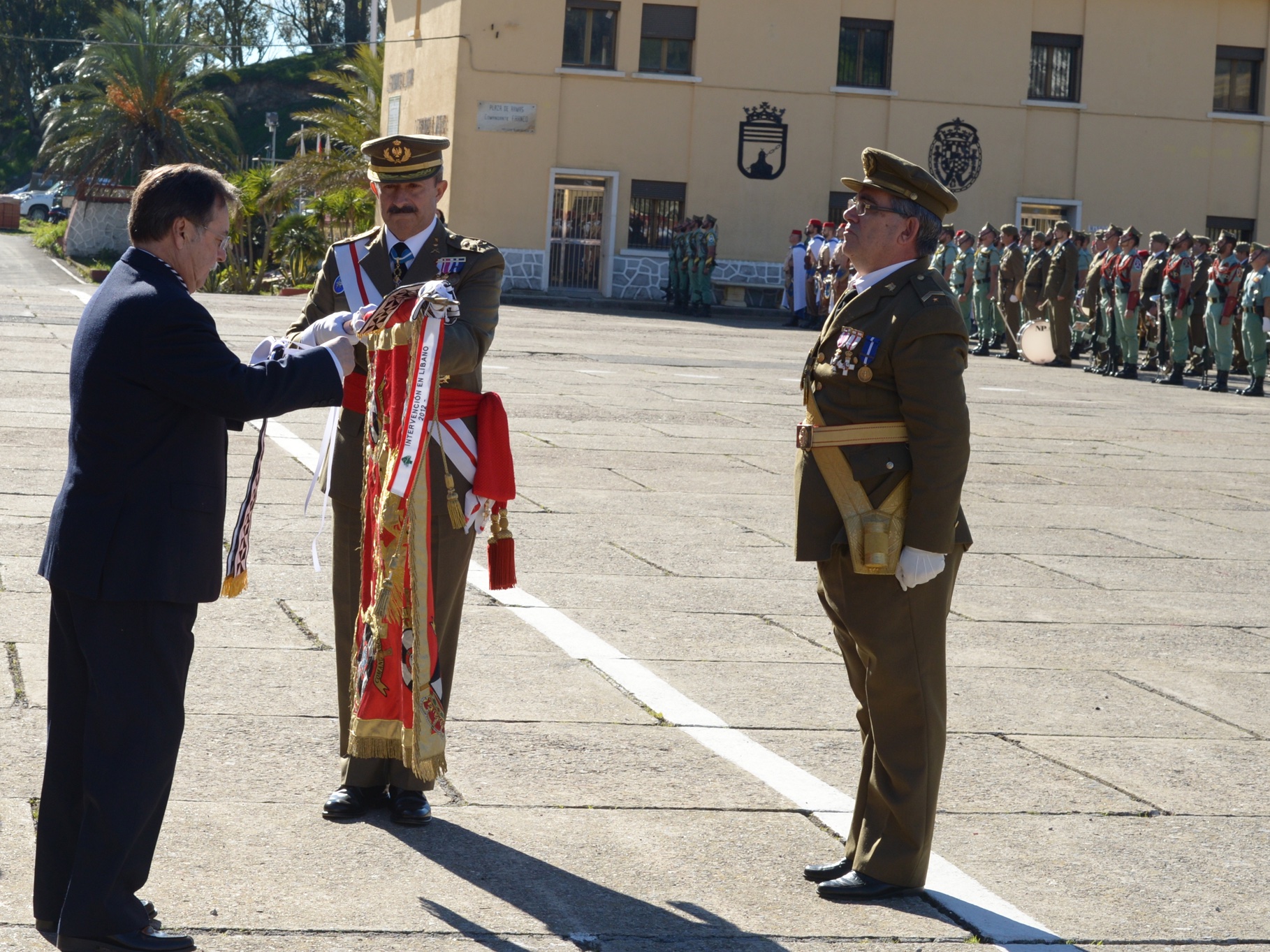 Vivas impone al Guión la corbata